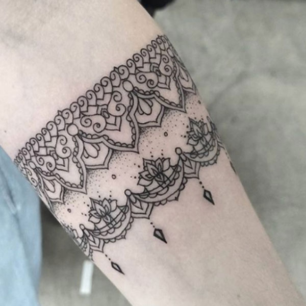 ornamental armband tattoo