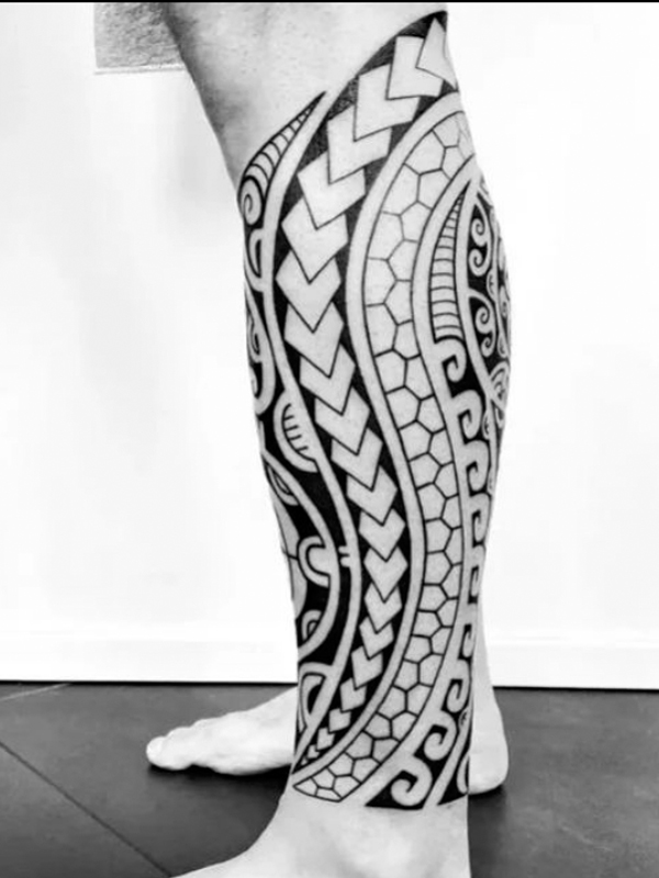Polytribal Leg tattoo design