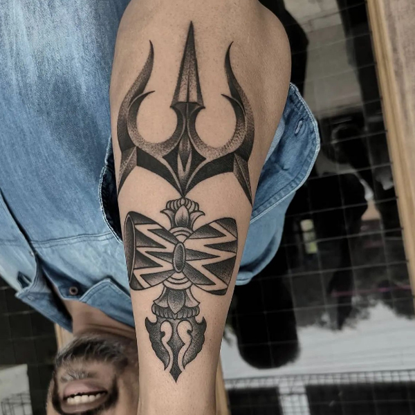 Amazing black and grey trishul with damru tattoo design