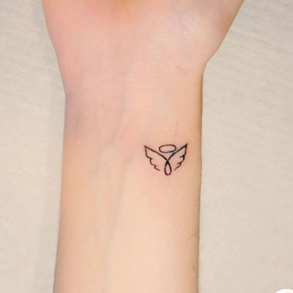 Super cute Angel wings tattoo design