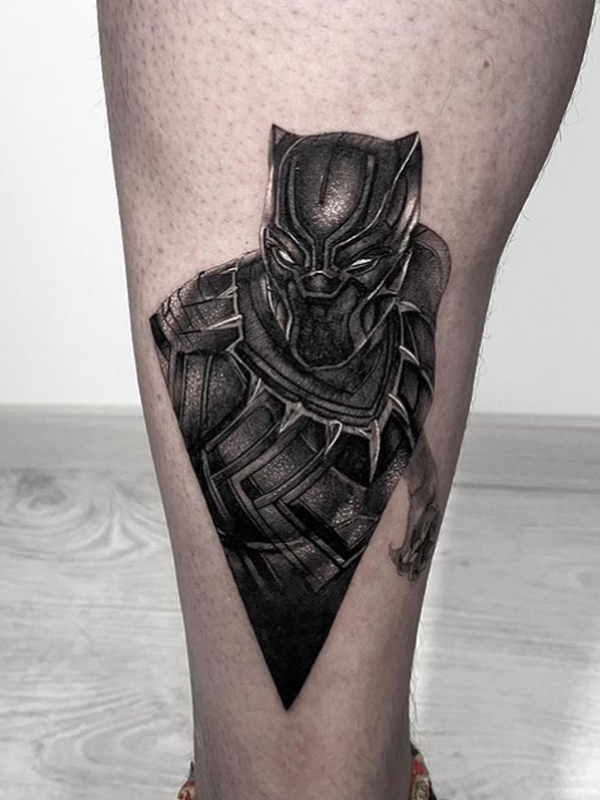 Fabulous Black panther tattoo on the leg