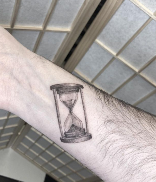 Classy Hourglass small tattoo for hand