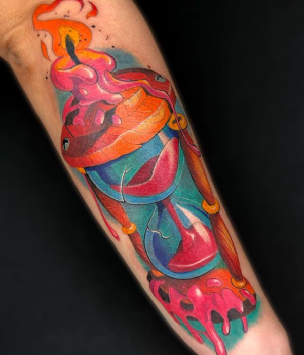 Elegant hourglass watercolor tattoo design