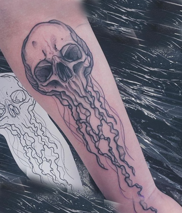 Elegant Skull jellyfish tattoo design
