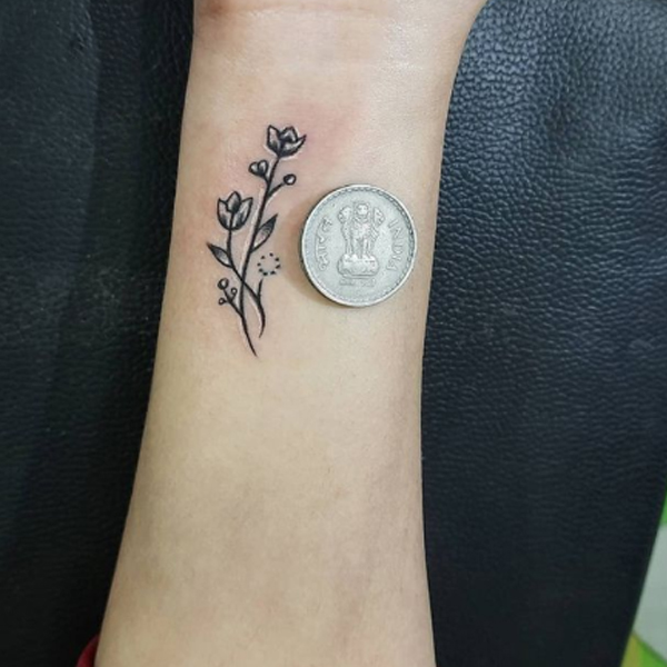 Cute Flower minimal tattoo design