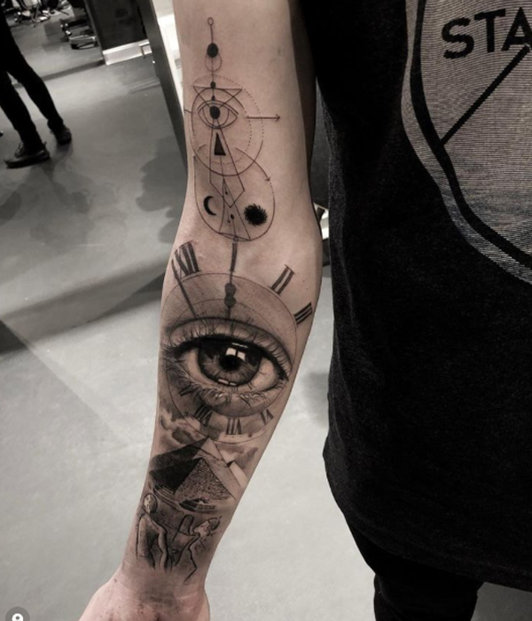Creatively customized Egyptian theme abstract tattoo design