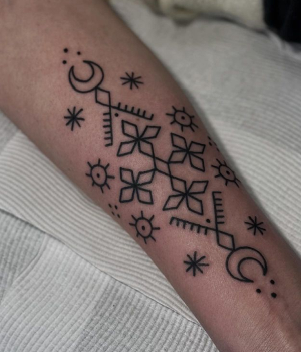 Amazing Egyptian traditional tattoo design
